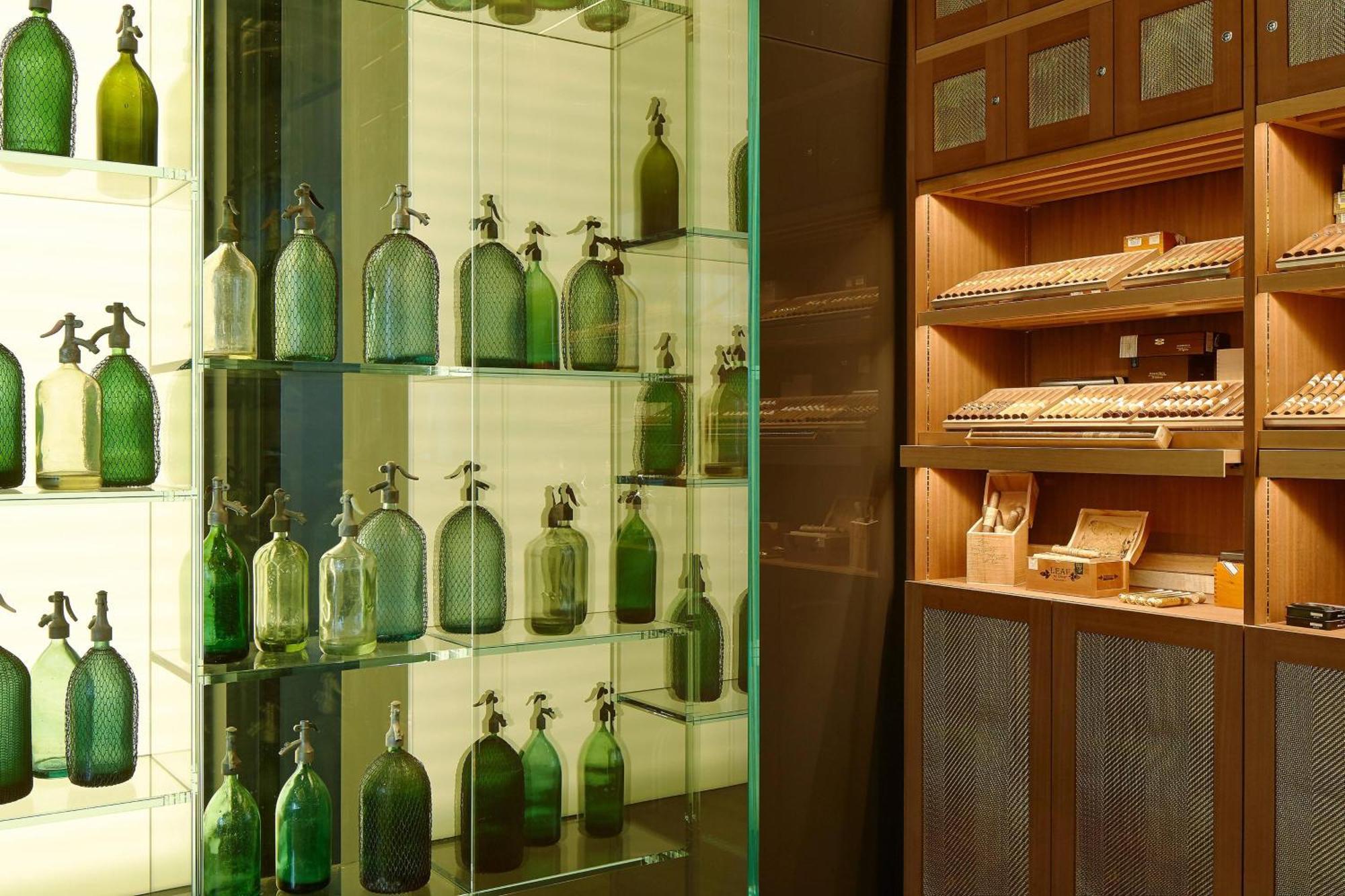 Roomers Baden-Baden, Autograph Collection Exterior photo A pharmacy in the Czech Republic